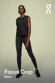 Whether it's yoga, working out or all-day wear – the breathable Focus Crop is down for anything. Wear it over the Performance Bra to complete the look Sweat-wicking layer - Open sides ensure maximum airflow, and minimal distraction. And the technical fabric is sweat-wicking to keep that free, airy feeling going through your morning class and the day ahead. Designed to do it all - As good for the yoga studio as it is for stepping out onto the street. The ultra-soft Focus Crop is made to handle it Minimalist Crop Top, Workouts Yoga, Yoga Travel, Travel Workout, Soft Focus, High Rise Pants, Sports Top, Yoga Studio, Look On