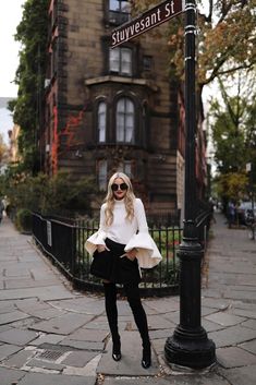 Atlantic-Pacific (Blair) in Dolce & Gabbana Blair Eadie, Ring My Bell, Atlantic Pacific, Quoi Porter, Fashion Sites, White Outfit, Business Outfit, Looks Chic, Looks Style