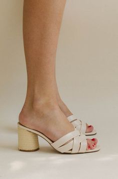 Trendy Heels, Woven Sandals, Woven Raffia, Natural Cream, Chunky Block Heels, Leather Weaving, Chunky Heel, Platform Heels, Concert Outfit