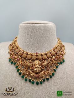 Nakshi Choker Designs, Wedding Jewelry Sets Bridal Jewellery, Lakshmi Devi, Gold Jewels Design, Neck Pieces Jewelry, Antique Necklaces Design, Gold Bangles For Women, Choker Necklace Designs