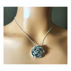 Elevate your jewelry collection with our exquisite Rose Flower Pendant Necklace, masterfully crafted from premium 925 Sterling Silver. This hollow-formed pendant showcases an intricate rose design, offering an elegant and timeless aesthetic. The pendant dimensions are a tasteful 1 inch by 1 inch, perfect for making a subtle yet impactful statement. For a harmonious look, you have the option to pair the pendant with a matching 18-inch cable link necklace, also fashioned from high-quality 925 Ster Rose Pendant Necklace, Romantic Jewelry, Romantic Jewellery, Timeless Aesthetic, Rose Pendant, Anniversary Present, Flower Pendant Necklace, Elegant Floral, Rose Design