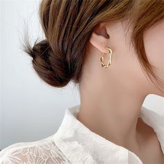 Perk up your casual outfit with these gleaming 18k gold-plated beauties sporting a simple-but-chic shape that's endlessly versatile. 0.98" Diameter 18k gold-plated copper Alloy Earrings, Flower Hair Accessories, Beauty Bag, Fashion Accessories Jewelry, Casual Outfit, Twine, Floral Lace, Mens Jewelry, Jewelry Accessories