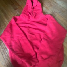 Red Hoodie Red Long Sleeve Sweatshirt For School, Red Hooded Cotton Sweatshirt, Red Sweatshirt For School In Fall, Red Cotton Hooded Sweatshirt, Red Winter Top For School, Red Hoodie Tops For Fall, Red Hoodie For Fall, Red Winter Hoodie Tops, University Red Hooded Cotton Top