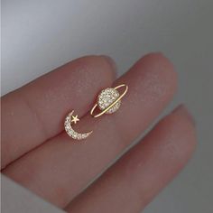 New Gold-Tone And White Rhinestones Sun And Moon Earrings 1 Pair- 1 Sun/1 Moon Accessories Sun And Moon, Moon Earrings For Teen, Moon And Sun Earrings Clay, Moon Studs Earrings, Sun Moon Jewelry, Earings Aesthetics Gold, Cute Earrings Studs, Moon Earrings Gold, Gold Moon Earrings