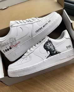 Custom Juice WRLD Nike Air Force 1 Sneakers 👟Design: Hand-painted Juice WRLD portrait inspired by "Goodbye & Good Riddance" album. 🎨Fully Customizable: Use the personalization box to request any design or theme you desire. 📍Default Option: No personalization request means you receive the showcased Juice WRLD design. Expert Craftsmanship: Over four years of experience in custom sneaker artistry. Open Communication: Message for details on Etsy or Instagram (@all.by.alex) Nike Af1 Custom, Juice Ideas, Personalized Sneakers, Custom Nike Air Force 1, Sneakers Design, Custom Nike Air Force, Shoe Designs, Open Communication, Good Riddance