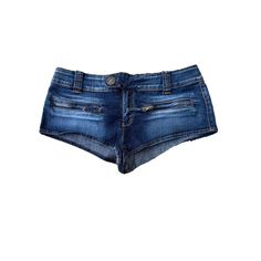 Free Shipping! Gyaru Jean shorts Vintage y2k low rise denim super micro shorts Size: tag says 42 please see measurements Condition: excellent Measurements flat- Waist: 15in (sits more at hip) Length: see photos these are very short #gyaru #mobling #y2k #shorts #trashyy2k Shorts Outfits Y2k, Short Shorts Outfit Women, Mini Short Jeans, Y2k Jean Shorts, 2000s Shorts, Low Waist Shorts, Y2k Gyaru, Mini Jeans, Low Rise Jean Shorts