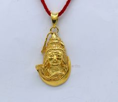 Indian Hindu Idols god Shiva/ mahadeva/ Bholenath design vintage antique style pendants, best gifting unisex jewellery from India. Metal-925 sterling silver. Item type-Pendant/ Locket Weight-7.680 grams. Length-4.6 centimetre. Width-2.0 centimetres. Stamped-925. Finish-gold polished over silver . note :chain is not include in this price, to purchase chain please visit following links: https://www.etsy.com/listing/1334903546/16-to-30-long-screw-chain-925-sterling?ref=listings_manager_grid. https: Hindu Idols, Shiva Mahadeva, Shiva Pendant, Customized Jewelry, Precious Jewels, Unisex Jewelry, Gold Polish, Lord Shiva, Design Vintage