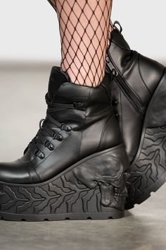 DOOM.- Statement platform boots.- Custom molded soles featuring details soles. - Lace up closure.- Inner zip.- Platform height 7cm/2.7".- Heel height - 14cm/5.5".- Wipe clean only.With KILLSTAR branding, 100% PU. Imported. Platform Boots, Cleaning Wipes, Heel Height, Lace Up, Branding, Boots, Lace, Heels, Black