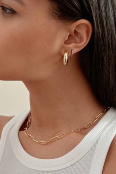 Crafted with 18k gold plated recycled sterling silver. The perfect partner for your next formal look - and a white t-shirt's best friend. Paperclip Chain Necklace, Perfect Partner, Formal Looks, Recycled Sterling Silver, Gold Jewellery, White T Shirt, Paper Clip, Jewelry Trends, Best Friend