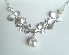 White Flower Bridal Necklace For Wedding, White Floral Bridal Necklace For Wedding, Silver Flower Bridal Necklace For Wedding, Delicate Silver Bridal Necklace For Bridesmaids, Flower Orchid, Orchid Necklace, Orchids Flowers, Necklace Mom, Bling Necklace