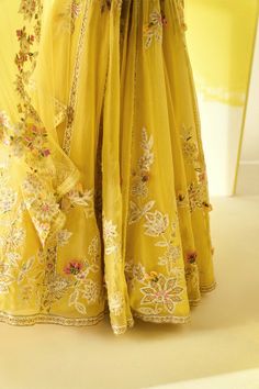 Ridhi Mehra | Lahya Yellow Embroidered Lehenga Set | INDIASPOPUP.COM Lehenga And Blouse, Yellow Wedding Dress, Indian Wedding Dresses, Ridhi Mehra, Modern Gown, Yellow Lehenga, Desi Bride, Embroidered Crop Tops, Indo Western Dress