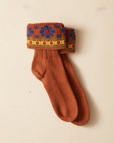 Furniture Socks, Victorian Quilts, Fair Isle Socks, Ski Socks, Bed Linens, Antique Fabrics, Cool Socks, Branding Inspiration, Flower Pot