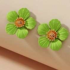 This Unique Pair Is A Wonderful Addition To Your Wardrobe And Your Style; Sure To Get Lots Of Compliments! Gshmh60060001p9 Embellished Fashion, Cute Stud Earrings, Soiree Dress, Types Of Earrings, Flower Choker, Polymer Clay Jewelry Diy, Handmade Fashion Jewelry, Flower Stud Earrings, Clay Jewelry Diy