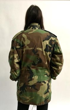 Classic camo army jacket in a midweight. Easy, goes with everything casual cotton coat. Nicely broken in and worn. Best fits S/MMeasurements:Shoulders: 18.5inBust: 20.5inWaist: 20inHips: 22inLength: 29.5inSleeve length: 23.5in Combat Style Long Sleeve Parka For Fall, Casual Camouflage Outerwear For Hunting, Combat Style Camouflage Cotton Outerwear, Combat Style Cotton Outerwear For Fall, Combat Style Long Sleeve Utility Jacket For Hunting, Camouflage Cotton Utility Jacket For Outdoor, Camouflage Cotton Combat Outerwear, Combat Style Camouflage Utility Jacket For Fall, Fall Combat Camouflage Utility Jacket