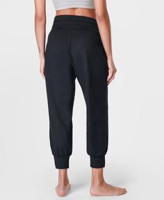 A new-and-improved version of our bestselling Gary Yoga Pants. Updated 85% recycled fabric is ultra-soft, smooth and sweat-wicking. Barrel leg silhouette and deep waistband for a comfortable, relaxed fit . Two side slip pockets. Model wears size S and is 178cm/5'10" tall. Style Code: SB9728Colour: Black Comfortable 4-way Stretch Yoga Pants With Comfort Waistband, Athleisure Joggers With Elastic Waistband, Versatile Sweatpants With Comfort Waistband, Sporty High-waisted Sweatpants With Elastic Waistband, Versatile Tapered Leg Sweatpants With Comfort Waistband, Versatile Sweatpants With Comfort Waistband And Tapered Leg, Solid Yoga Trousers For Workout, Functional Yoga Bottoms With Contoured Waistband, Solid Color Workout Yoga Trousers