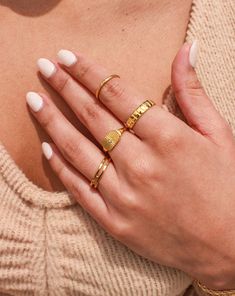 If you're a minimal jewelry lover, you'll love our Lucia ring! This dainty gold ring is just perfect for a minimal style. You can stack it along with a ring stack or wear it alone. The best part, it's tarnish resistant and waterproof. Plus, it’s made with a stainless steel base and perfect for all-day wear. Time to update your jewelry box with this lovely piece. • Gold Plated Stainless Steel (PVD Plating)• Size Options: US 6 - 8 Chain Link Ring, Dainty Gold Ring, Dainty Gold Chain, Everyday Wear Jewelry, Dainty Gold Rings, Ringe Gold, Ring Stack, Linking Rings, Minimal Jewelry