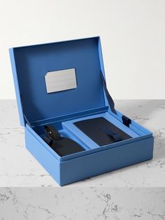 Smythson's gift box makes a thoughtful present to loved ones who are always on the go. Nestled neatly inside the presentation box sits a Panama textured-leather notebook, luggage tag and plain letters so they can write to you no matter where they are in the world. Travel Gift Set, Best Travel Gifts, Denim Flats, Leather Notebook, Luxury Boxes, Chocolate Box, Leather Travel, Luggage Tag, Ski Wear