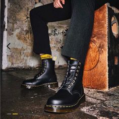 Nwt Dr. Martens 1460 Felix Lace Up Boots Black Felix Rub Off Finish With Classic 8-Eye Construction. Supple And Soft Vegan Leather. Airwair Soles. Size Eu 38 / Uk 5 / Us M 6 / Us L 7 These Boots Are Gorgeous But Unfortunately They Are Too Small For Me (I Am A Size 8.5 Women’s Or Eu 39 For Reference) Doc Martens Mens, Rajat Tokas, Dr Martens Men, Martens Style, Yellow Heels, Good Year, Favorite Boots, Leather Lace Up Boots, Doc Marten Oxford