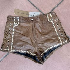 Brand New Hard To Find. Willing To Trade For A Size 6 Or 4. Genuine Leather Size 12 Bnwt Brown Leather Short Bottoms, Brown Leather Summer Bottoms, H&m Brown Bottoms For Spring, High Waist Leather Bottoms For Summer, Brown Leather Shorts, Stagecoach Outfit, Rock Chic Style, Boho Chic Aesthetic, Girls Long Skirts