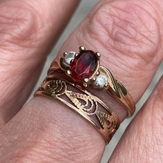 Beautiful And Elegant Vintage 10k Gold Ring With Garnet And Two Crystals. Excellent Used Condition Red Crystal Engagement Ring, Ruby Gold Ring Vintage, Vintage Engagement Rings Garnet, Gold And Red Wedding Ring, Bloodstone Ring Engagement, Ruby Sapphire Ring, Garnet And Opal Ring, Unique Gold Rings Engagement, Grad Rings College