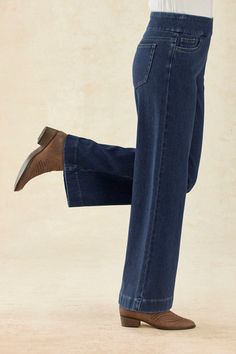 A fresh new style in our so-comfortable knit denim, updated with a modern leg shape. Our wide-leg jeans feature a flat pull-on waistband, with faux fly and 5-pocket styling. Pull On Jeans For Women, Best Jeans For Curvy Shape, Wide Leg Jeans Shoes, Wide Legged Jeans, Knit Denim, Pull On Jeans, Jeans For Women, Best Jeans, Wide Leg Denim