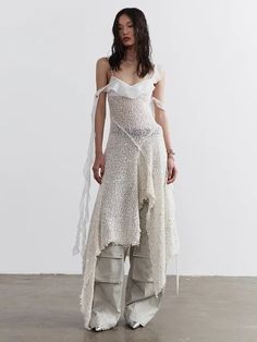 Chelsea Ruffled Sequin Dress Venus Aesthetic, Wardrobe Aesthetic, Casual Date Night, Styling Inspiration, Style Cargo, Spring Weather, Pants Style, Suspender Dress, Trendy Shorts