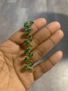 Glass beads in vibrant colors Strong adjustable wire coil design. 3 or 6 inches long color: Green Hair Jewelry Black Women, Loc Hair Accessories, Beads On Locs, Locs With Beads, Loc Accessories, Dread Jewelry, Dread Accessories, Coil Design, Dreadlock Jewelry