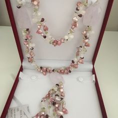 New In Box And Come With Care Cloth Genuine Fresh Water Baroque Pearls About 11mm (Good Quality High Luster Pink Pearls) Genuine Pink Agate About 30x40mm Genuine Peridot, Divergent Crystal, Rock Crystal, Garnet ( All Natural Stones) You Can See How Pretty They Are Through The Pictures Designed And Handmade By A 10-Year Experienced Craftsman Really Hard To Make A Lot Details Purchased At A 30 Year Old Jewelry Store Total Length 64cm Plus Some Extra Length At The End Baroque Pearl Necklace, Pink Agate, Old Jewelry, Pink Pearl, Rock Crystal, Picture Design, Baroque Pearls, Jewelry Stores, Womens Jewelry Necklace