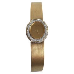 CHOPARD Woman's bracelet watch in 18 Kt yellow Gold and diamonds from the house of KUTCHINSKY. Diamonds total weight: 1.60 carats Vintage watch from the 1960s Length: 16.5 cm Width: 1.5 cm Dial: 2.5 x 2.8 cm Signed on the back: Kutchinsky Numbered. Signed CHOPARD on the dial. Clasp with two adjustment notches with a C and a small diamond inlaid. Mechanical watch in working order. Eagle head hallmark Gross weight: 50.6 g Gold Diamond Watch, Chopard Jewelry, Chopard Watch, Gold Diamond Watches, Rolex Watches Women, Diamond Watches, Vintage Watches Women, Bracelet Watches Women, Dope Jewelry