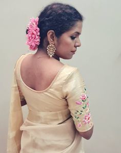 Gold tissue saree with beautiful custom embroidered and stitched multicolor blouse. Blouse can be stitched to your measurements. I will share the measurements sheet on request. Please contact us for other colors or any customizations. Shipping takes 4-5 days. We use fedex express with tracking number and on call support. Traditional Drape Embroidered Top For Wedding, Festive Chanderi Top With Floral Embroidery, Festive Floral Embroidered Chanderi Top, Tissue Silk Blouse Piece With Floral Embroidery, Tissue Silk Blouse For Wedding, Fitted Floral Embroidered Tissue Silk Saree, Diwali Chanderi Embroidered Top With Floral Embroidery, Diwali Floral Embroidered Chanderi Top, Semi-stitched Embroidered Top For Wedding