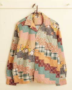 Cotton Long Sleeve Shirt With Patchwork, Long Sleeve Cotton Shirt With Patchwork, Retro Long Sleeve Patchwork Shirt, Cotton Long Sleeve Top With Floral Patchwork, Long Sleeve Cotton Tops With Floral Patchwork, Cotton Patchwork Button-up Shirt, Vintage Plaid Patchwork Tops, Fall Cotton Shirt With Patchwork, Vintage Cotton Tops With Floral Patchwork