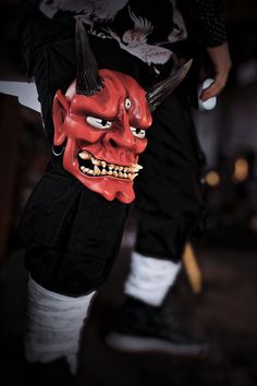 The Oni mask will perfectly decorate your interior and it is suitable for a carnival or photoshoot. Moreover, I make to order Japanese masks according to your color and design preferences.  The finished product, ready to wear.  Custom Oni mask perfect fits for cosplay or Halloween party, and it's comfortable to wear.  Handmade from high-strength plastic, hypoallergenic and safe.  Handpainted with acrylic paints and covered with matte lacquer.  There is a soft pad for comfort inside the mask, als Red Oni Mask, Kabuki Mask, Oni Maske, Japanese Hannya Mask, Japanese Masks, Noh Theatre, Demon Mask, Samurai Mask, Hannya Mask