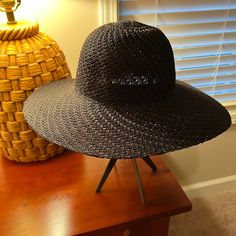 Black Mesh Floppy Hat. Never Worn! Black Straw Hat, Black Mesh, Straw Hat, Floppy Hat, Straw, Women Accessories, Hats, Women Shopping, Black