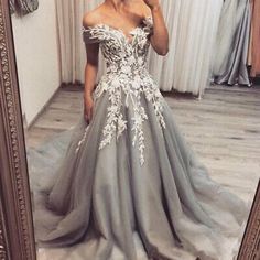 (eBay) Silver Grey Wedding Dresses Off the Shoulder Lace Appliques Tulle Wedding Gowns Gray Wedding Gown With Sweep Train, Tafta Dress, Chic Prom Dresses, Grey Wedding Dress, Chic Evening Dress, Grey Prom Dress, Gorgeous Prom Dresses, Tulle Evening Dress, Chique Outfits