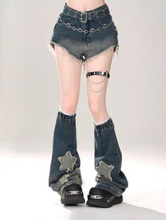 Kawaii Shorts, Cool Shorts, Style Bleu, Flared Denim, Scene Outfits, Dress Design Sketches, Japanese Streetwear, Denim And Lace, Really Cute Outfits