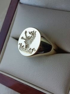 Silver 9 14 or 18ct Gold Signet Ring With Your Family Crest - Etsy Brasil Symbolic 14k Gold Jewelry With Engraving Option, Symbolic Jewelry With Engraving Option For Formal Occasions, Symbolic Hallmarked Signet Ring For Formal Occasions, Symbolic Formal Signet Ring Hallmarked, Formal Symbolic Hallmarked Signet Ring, Symbolic Formal Signet Ring With Polished Finish, Ceremonial Sterling Silver Rings With Polished Finish, Sterling Silver Rings With Polished Finish For Ceremonial Occasions, Sterling Silver Rings With Polished Finish For Ceremonies