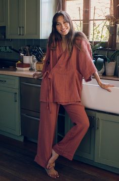 Kardeş Loungewear Top and Pants in Canyon Rose | Luxury 100% Soft Cotton Gauze | Indoor and Outdoor Wear High End Loungewear, Self Made Clothes, Classy Loungewear Outfit, Retro Loungewear, How To Wear A Blanket Scarf, Hand Woven Blanket, Pose References, Power Suit, Life Tips