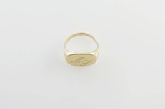 14k solid gold Monogram ring. Gold monogram ring. Unisex ring. Men ring. Initial ring. Gift for him. Gold signet ring. Personalized ring. Men initial ring. 1732 🌟 Rings info: Pinky ring Default font is picture number 2. Material: 14k solid yellow gold with a shiny finish. Diameter is 9.5/13 mm 1-2 initials for you choice. ⚠ Don't forget to write me the initials you wish for in the note box on the checkout page. I can do any size-please convo me for larger then the scale size. 🌟 Shipping Info: Mens Initial Ring, Monogram Ring Gold, Ring Initial, Gold Pinky Ring, Silver Monogram, Monogram Ring, Personalized Ring, Gold Signet Ring, Gold Monogram