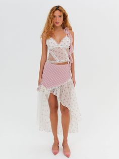 Put on your Sunday best in the Francine pink midi skirtan asymmetrical skirt with mixed patchwork prints, a gathered lace trim, and a fixed rosette at the front slit. 2 Piece Outfit Set Skirts, Cute Flowy Skirts, Asymmetrical Ruffled Skirt, Layered Skirts, Picnic Skirt, Dream Skirt, Skirt Set Two Piece, Matching Skirt Set, Long Flowy Skirt