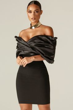 This luxe Maribel ruffle shoulder dress perfect for the girl who's big on dramatic and romantic entrances, this is how we love to describe 'Maribel' dress. Ruffle Shoulder Dress, Gown Inspiration, Backless Prom Dresses, The Girl Who, Cute Fashion, Dress Black, Dress To Impress, Off Shoulder Dress, One Shoulder Dress