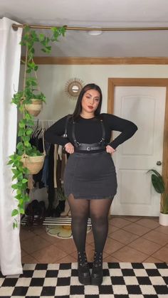 Curves and cozy vibes: Fall fashion for every body type Alternative Outfits Plus Size, Curvy Winter Outfits, Curvy Casual Outfits, Plus Zise