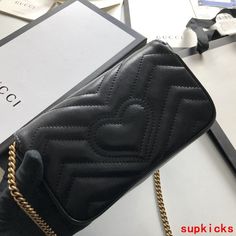 Size: Standard Size It comes with Dust box, Care manual, Tag, and Paper bag. Everyday Luxuries, Chic Handbags, Timeless Handbag, Luxe Fashion, Beautiful Packaging, Bags Designer Fashion, Exclusive Bag, New Handbags, Crossbody Shoulder Bag