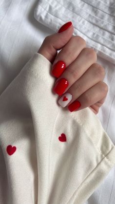 Cute Nail Desig Kutek Disney, Nails Yellow, February Nails, Simple Gel Nails, Minimal Nails, Basic Nails, Her Nails, Casual Nails, Work Nails