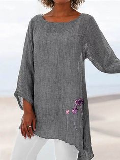 Relaxed Fit Gray Top For Beach, Summer Long Sleeve Blouse For Vacation, Long Sleeve Tops For Beach Season, Long Sleeve Tops For Beach Season Day Out, Casual Tunic Tops For The Beach, Long Sleeve Summer Vacation Top, Long Sleeve Summer Top For Vacation, Summer Long Sleeve Top For Vacation, Crew Neck Summer Blouse For Vacation