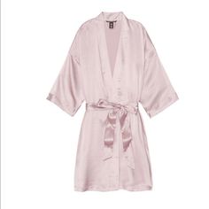 New With Tags 3/4 Sleeves Matching Fabric Waist Tie Comfortable Relaxed Fit Victoria's Secret Wedding Night Sleepwear, Black Satin Robe, Womens Robe, Luxury Robes, Short Satin, Sheer Robe, Pink Kimono, Floral Print Kimono, Satin Kimono