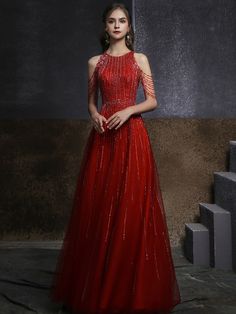 The fitted bodice has a wrapped ruching detail to provide your look an attractive touch. The sexy v reduced neck line displays thin bands that wrap into a shoelace up open back. Inner Siren, Green Mermaid Dress, Luxury Prom Dress, Sequins Prom Dress, Delicate Gown, Sequined Fabric, White Mermaid, Green Mermaid, Sequin Prom Dress