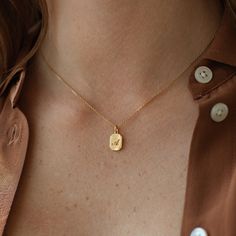 Custom Engraved Tag Necklace by Gracepersonalized Minimal Layering Initial Necklace Mini Tag EMMA ENGRAVING NECKLACE - Etsy Boyfriend Initials, Initial Pendant Necklace, Personalized Pendant, Rose Gold Jewelry, Engraved Necklace, Letter Necklace, Rose Gold Necklace, Recycled Sterling Silver, Gold Pendant Necklace