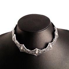 silver gothic choker necklace victorian Victorian Choker Necklace, Gothic Fashion Victorian, Victorian Choker, Silver Plates, Choker Necklace Silver, Wiccan Necklace, Found Object Jewelry, Gothic Jewellery, Drawing Help