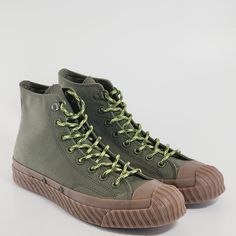 Converse Chuck 70 Hi High Top Bosey Converse Utility Green Brown Unisex Sneakers / Boots A04531c Nwt Brand: Converse Model: Chuck 70 Hi Style Code: A04531c Color: Converse Utility Gender: Unisex, Listed As Men's Shoes. Size Guide: Us Men's 8 / Us Women's 10 / Uk 8 / Eur 41.5 / Cm 26.5 Peak Fall Style The Premium Chuck 70 Turns To Retro Outdoor Styles For This Fresh Fall Look. A Rugged Bosey Toe And Round Polyester Laces Nod To Throwback Hiking Styles, While A Ripstop And Canvas Upper Gives You D Khaki Lace-up Sneakers For Streetwear, Khaki Sneakers With Vulcanized Sole And Round Toe, Khaki Sneakers With Vulcanized Sole, Outdoor Canvas High-top Sneakers With Laces, High-top Outdoor Sneakers, Green Custom Sneakers With Rubber Sole For Outdoor, Green Custom Sneakers For Outdoor With Rubber Sole, Outdoor High-top Sneakers With Rubber Toe Cap, Green High-top Custom Sneakers For Outdoor