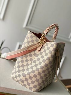 SSC Fashion Lu-Vi bags - 17750 A+ Excellent Quality copies; Contact us if you've any questions in your mind. Néonoé Mm, Louis Vuitton Neonoe, Vuitton Bag, Louis Vuitton Speedy Bag, Vuitton Handbags, White Bag, Louis Vuitton Handbags, Cowhide Leather, Real Leather